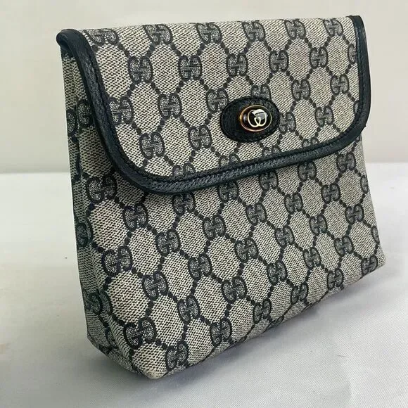 Gucci Small Vintage Blue Logo Clutch - Picture 3 of 9